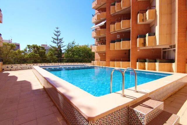 Amazing Sunny Flat With Balcony Pool Two Mins From The Beach Torrevieja Eksteriør billede