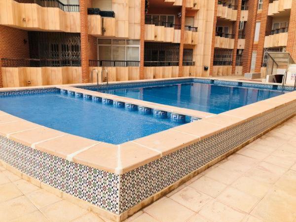 Amazing Sunny Flat With Balcony Pool Two Mins From The Beach Torrevieja Eksteriør billede
