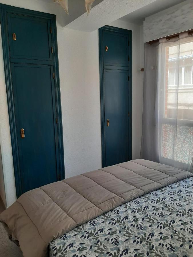 Amazing Sunny Flat With Balcony Pool Two Mins From The Beach Torrevieja Eksteriør billede