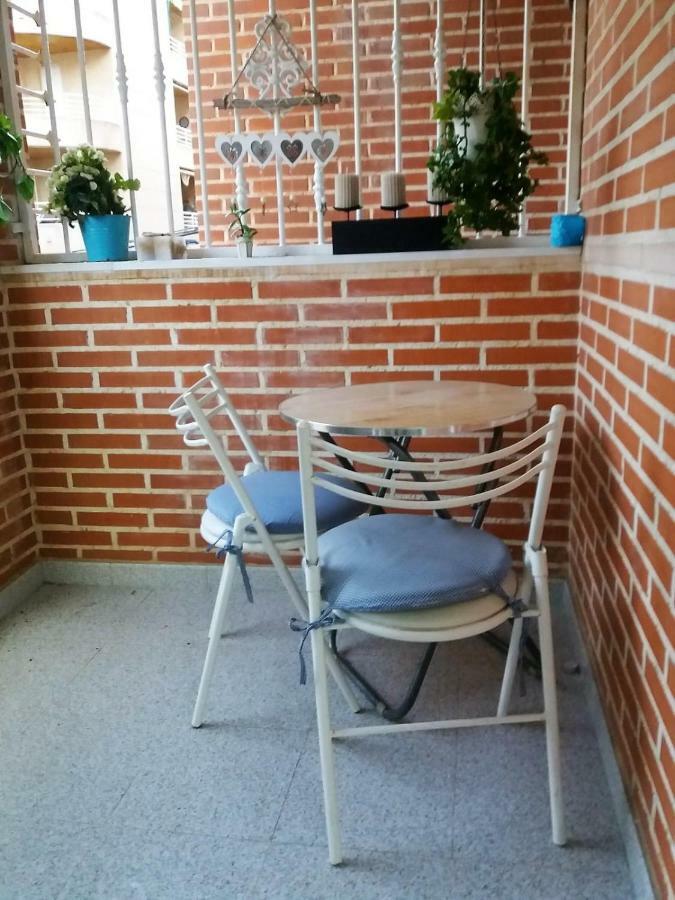 Amazing Sunny Flat With Balcony Pool Two Mins From The Beach Torrevieja Eksteriør billede