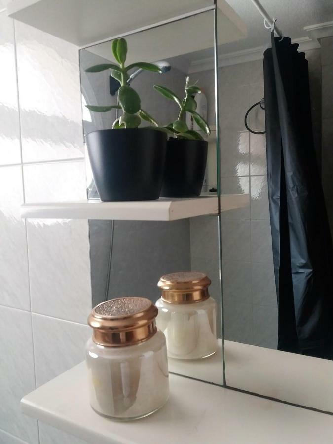 Amazing Sunny Flat With Balcony Pool Two Mins From The Beach Torrevieja Eksteriør billede